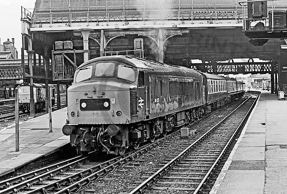 46037-ManchesterVictoria-250378-JC
