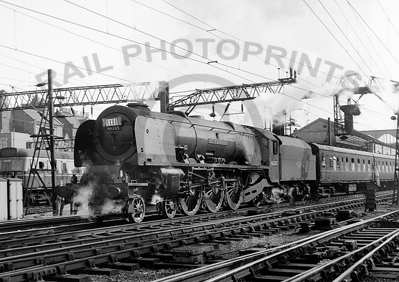 46235-Y-Crewe-0663-Raw962