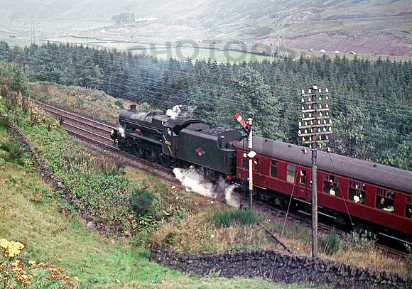 45565-Y-Beattock-0667-BR738