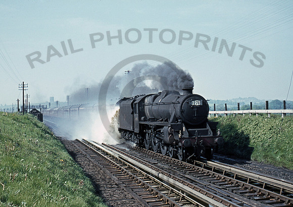 45391-Y-Moore-0665-CW054