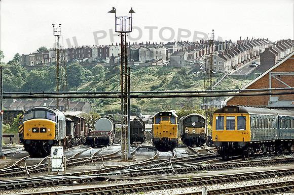 Bristol-Bath-Road-45035- 31213-D5705-200979-GE2277