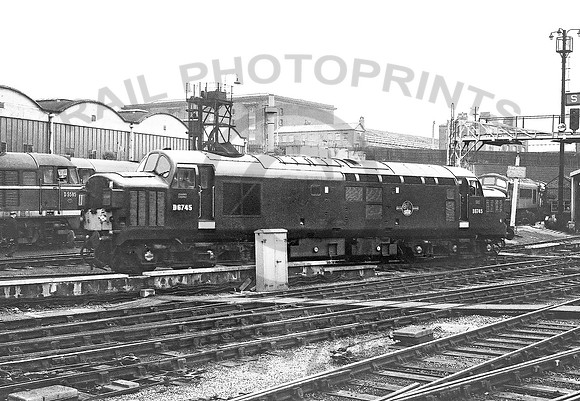 D6745-KingsCross-290663-RPC
