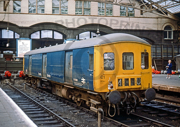 Class 128 M55988-Y-ManchesterVictoria-200877-DCC012