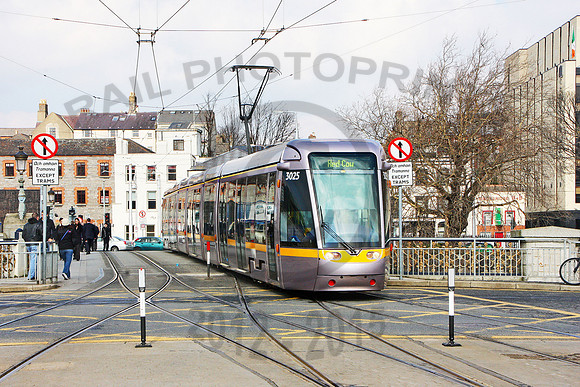 LUAS 3025 Dunlin Heuston 150311 JC9968