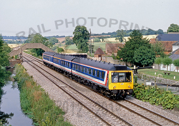 Class117-Y-LittleBedwyn-220789-JC758