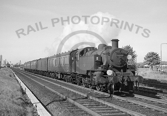 41319-Y-Eastleigh-0662-RPC399