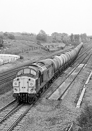 37032-Y-OustonJunction-170683-JC820