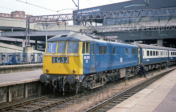 86023 Euston 030775 GS097