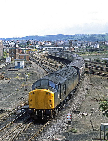 40058-LlandudnoJunction-260682-RP652