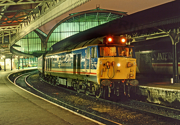 50035-Y-Paddington-100290-JC647