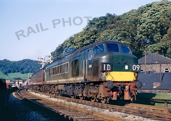 D89-Y-Ambergate-0966-DCC470