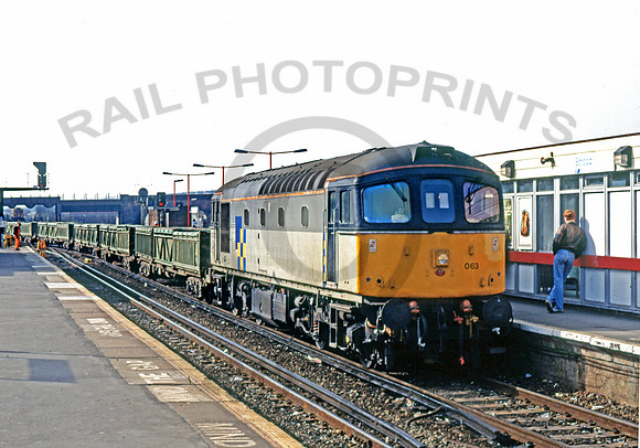 33063 Strood 040392 BR618