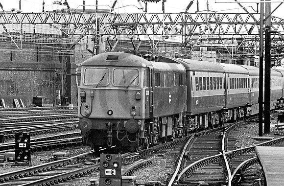 87010-Y-Crewe-250378-JC