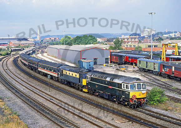 33008-DrDays-300795-JC619