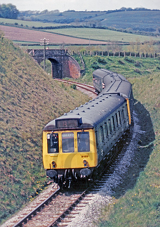 W55033 Maiden Newton 0575 RPCJV482