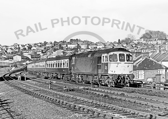 33023-Salisbury-300478-JC