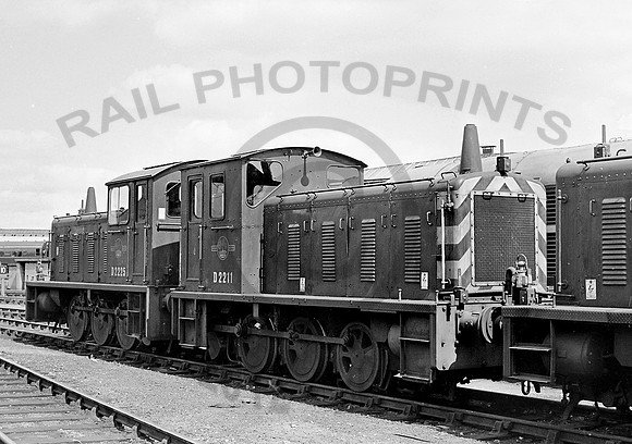 D2211-Y-Stratford-1963-CW703