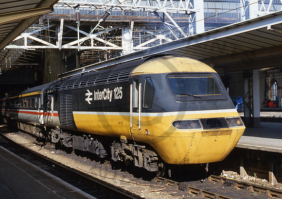 43173-Y-ManPicc-1986-AHB981