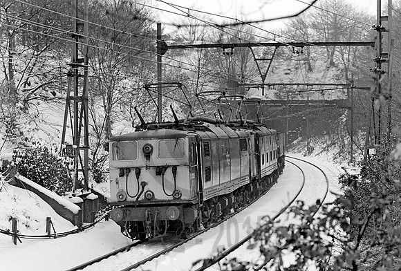 76027-Y-Silkstone-240281-JC268