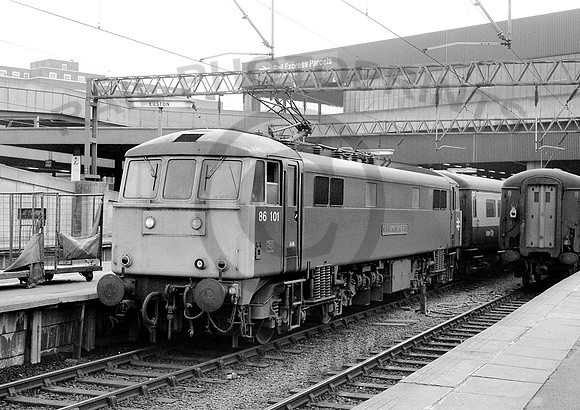 86101-Y-Euston-060379-HB759