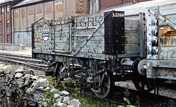 L3364 ICI Mond wagon Tunstead 1982 CW094