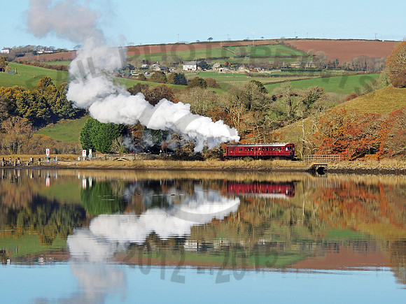 Railmotor 93 Terras Crossing 181112 JV7646