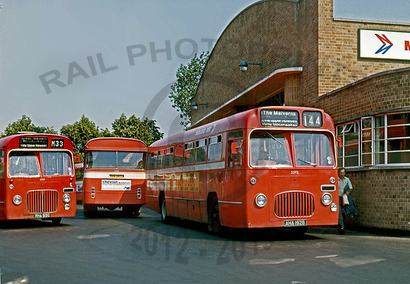 Midland Red 5592, AHA 192B, 1974  RPC195