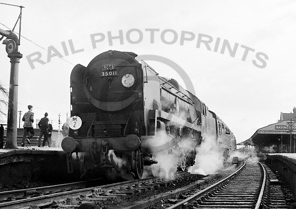 35011-Y-Basingstoke-020166-RPC898
