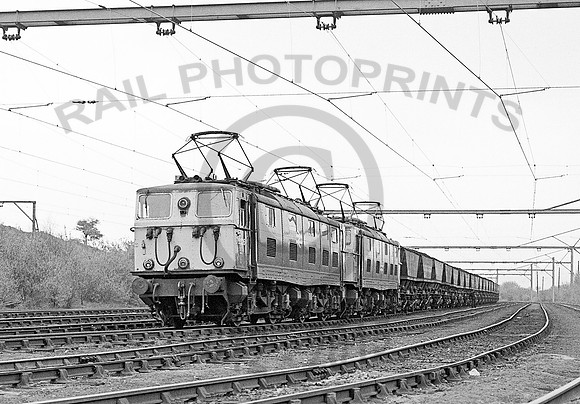 76026-76010-Y-Mottram-060580-JC002