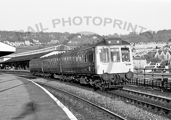 Class118-B466-Y-Bath-060478-JC1