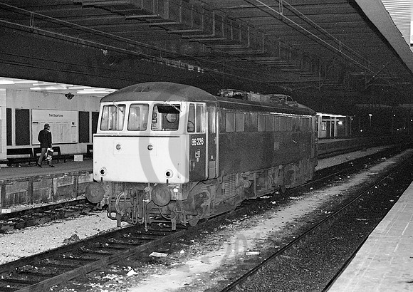 86226-Y-Birmingham-110284-JC214