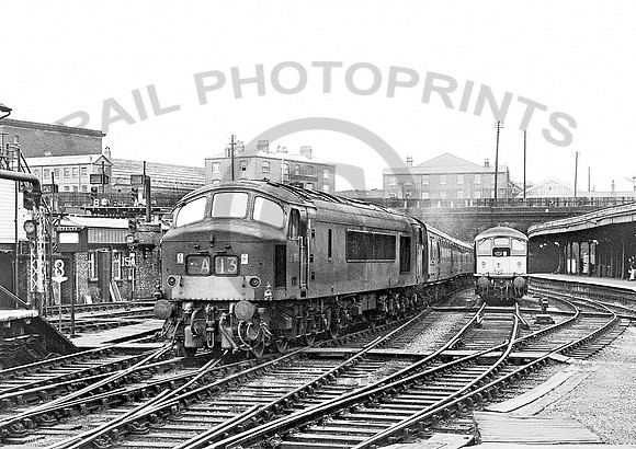 D169-Y-KingsCross-130763-RPC063