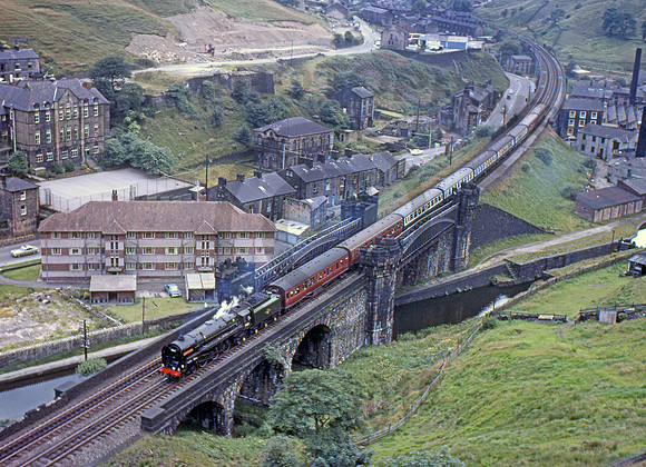 70013  Todmorden 210768 CD567-1