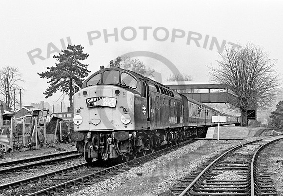 40120-Chepstow-110378-JC