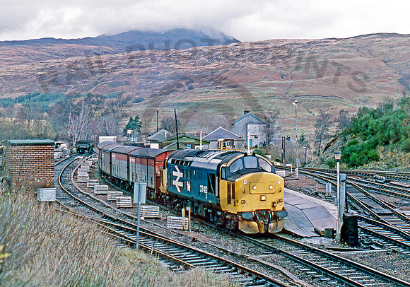 37412-Y-Crianlarich-1186-RPC974