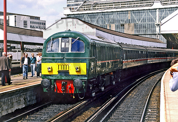 E5001-Y-Waterloo-170793-JC