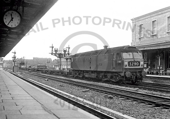 D1667-Swindon-0566-160