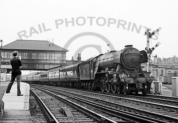 60056 West Harringay 110662 IT468