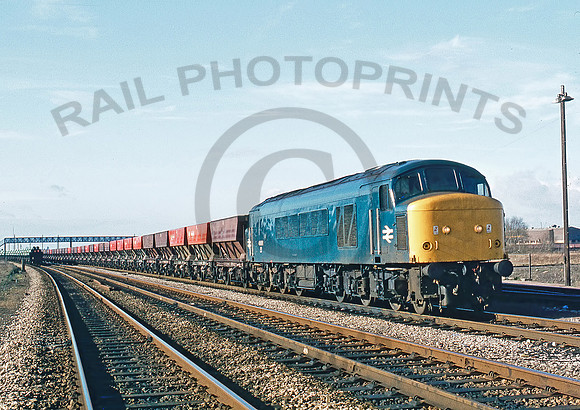 45077-Y-Gloucester-140381-PB814