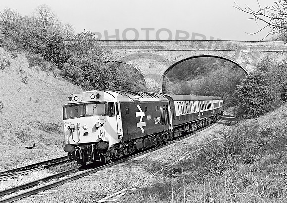50048-Harbury-140583-JC233