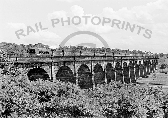 46225-Y-DuttonViaduct-1949-RW660