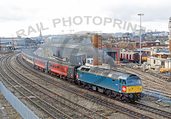 47853-Y-DrDaysBristol-150102-JC809