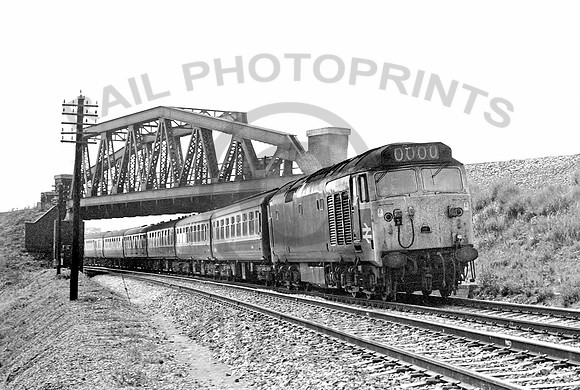 50048-Cogload-0576-JC001