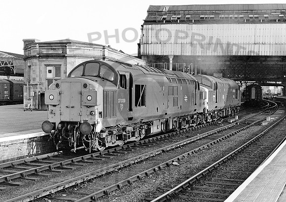 37039-Y-Perth-090582-JC994