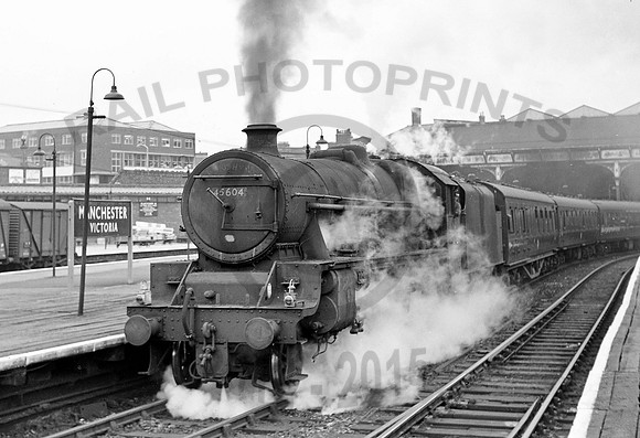 45604-Y-ManchesterVictoria-0565 KL-758