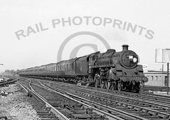 75079  Surbiton 010761  IT946
