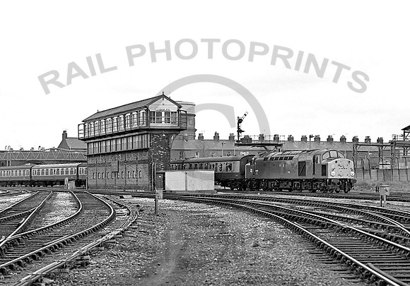 40018-Y-Chester-290380-JC015