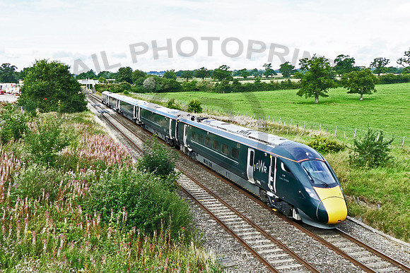 GWR Bi mode set 800003 Acton Turville 240817 JC003