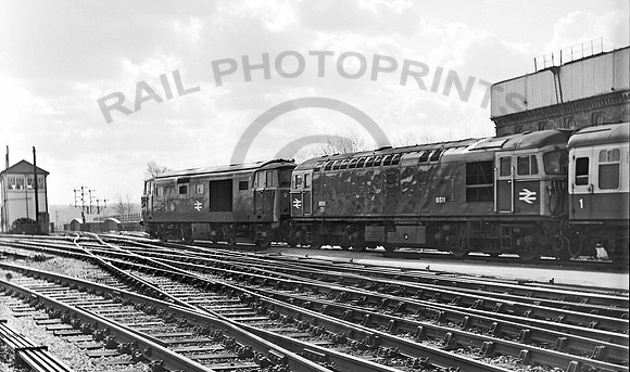 D7049-6511-Y-Exeter-260270-DM003