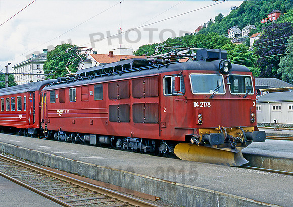 14 2178 Bergen Station 290699 RP580
